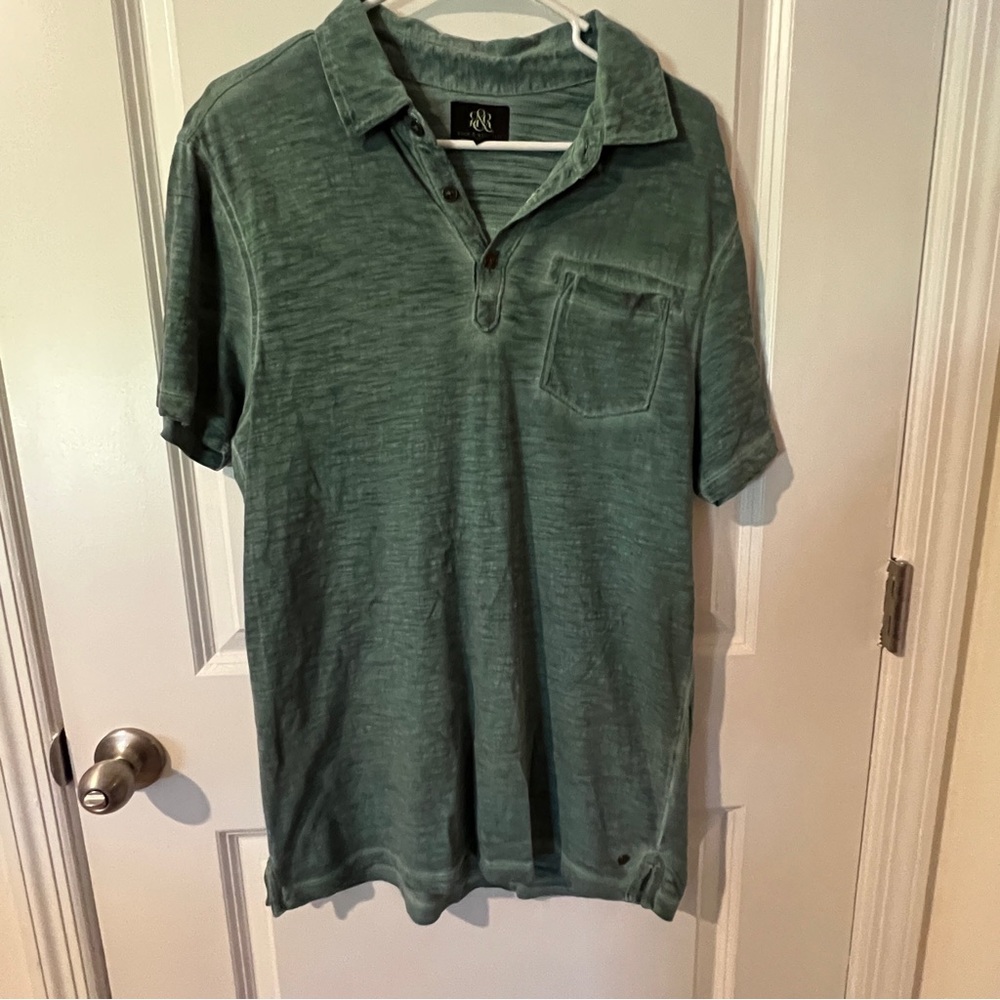 Stylish green polo